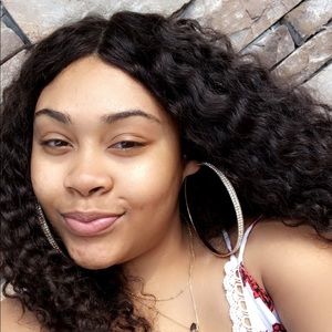 Meet your Posher, Camille